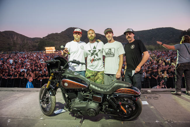 DSC_8896-Festival-organizers-give-away-a-Harley-Davidson