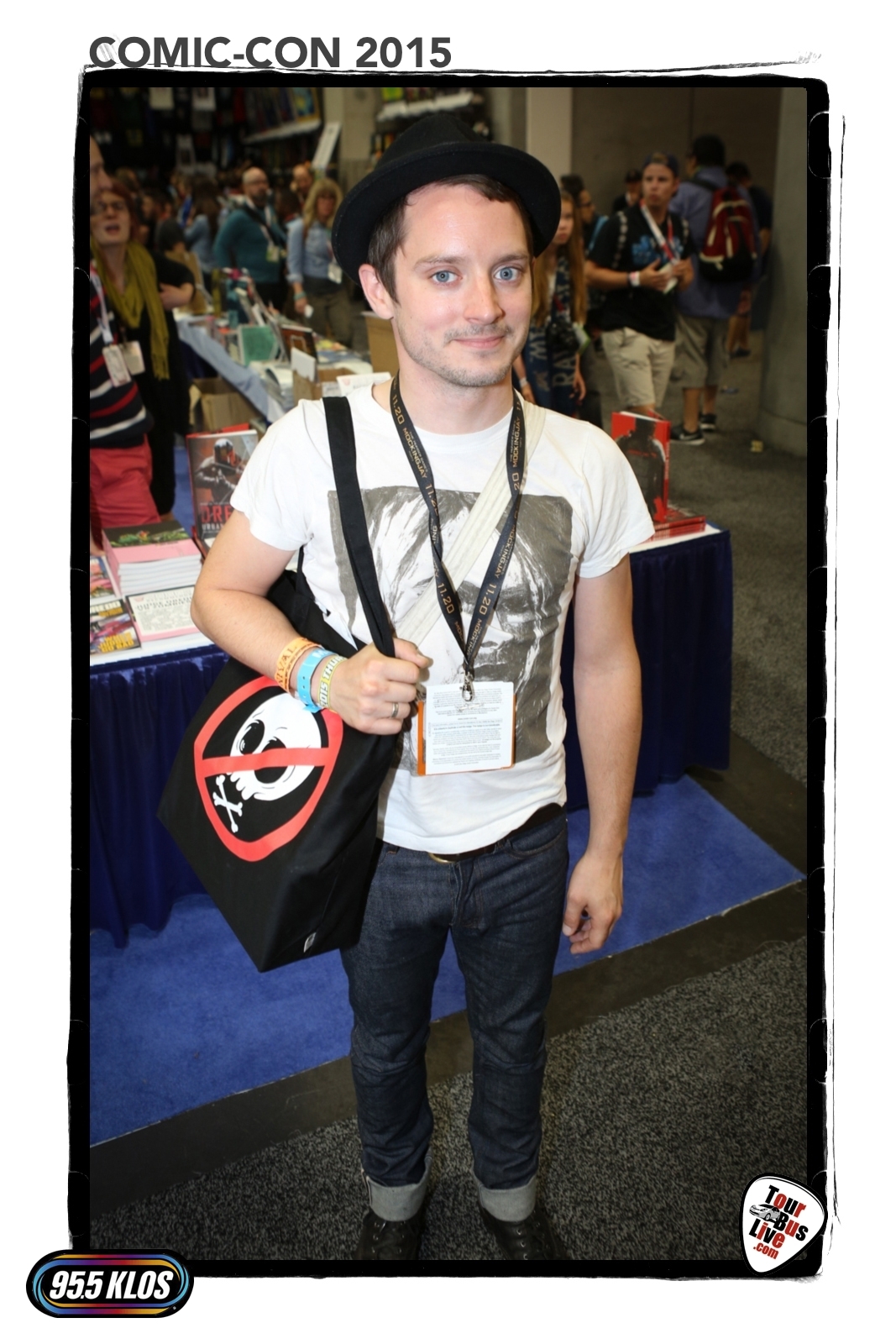 Comic-Con International 2015, San Diego CA. © 2015 TourBusLive.com.