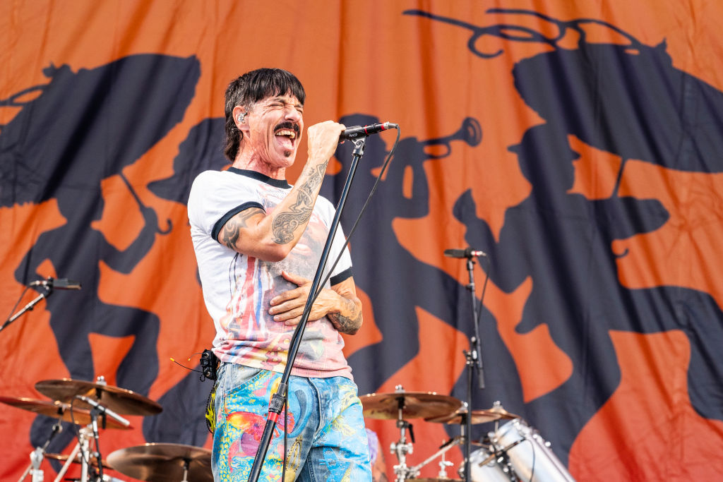 Red Hot Chili Peppers Release New Bonus Track